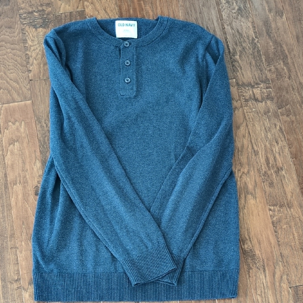 Old Navy Men's Henley Heather Blue Sweater. Medium Tall